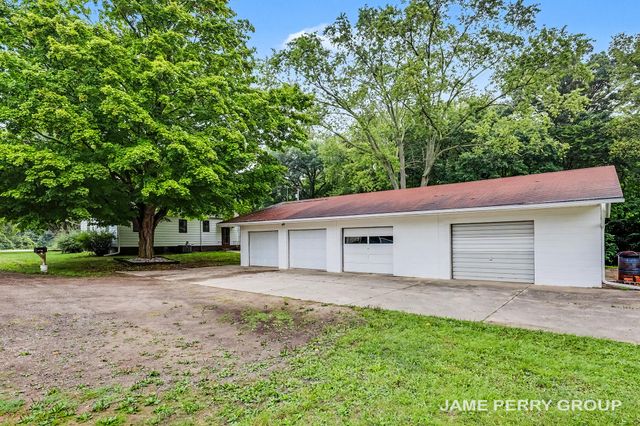 3505 S Sheridan Road, Sheridan, MI 48884