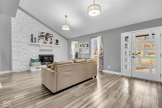 387 E County Road 200 S, Danville, IN 46122