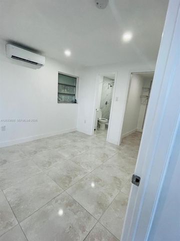 2437 NW 98th St, Miami, FL 33147