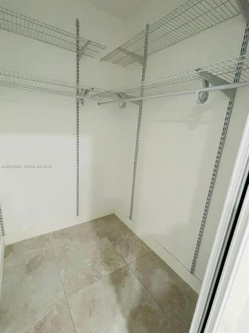 2437 NW 98th St, Miami, FL 33147