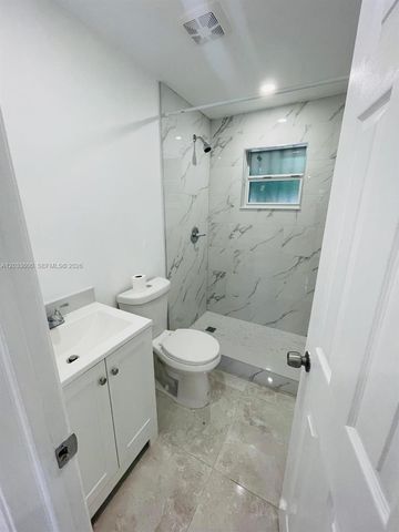 2437 NW 98th St, Miami, FL 33147