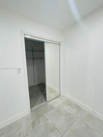 2437 NW 98th St, Miami, FL 33147