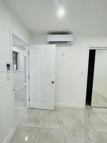 2437 NW 98th St, Miami, FL 33147