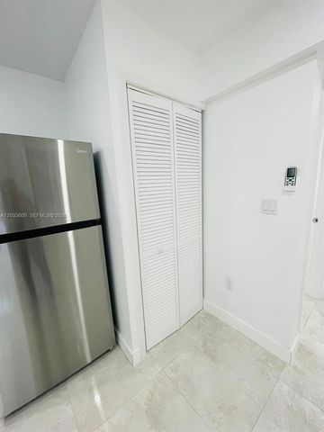2437 NW 98th St, Miami, FL 33147
