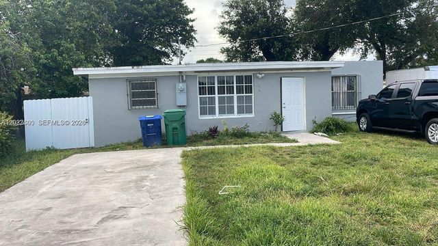 2437 NW 98th St, Miami, FL 33147