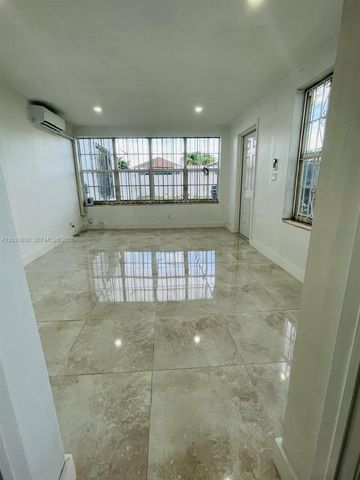 2437 NW 98th St, Miami, FL 33147