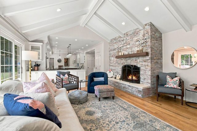 3837 Carleton Drive, Lexington, KY 40510