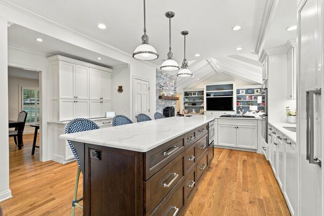 3837 Carleton Drive, Lexington, KY 40510