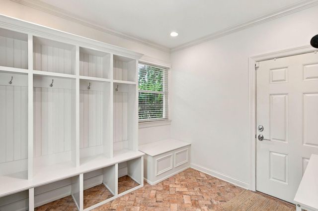 3837 Carleton Drive, Lexington, KY 40510
