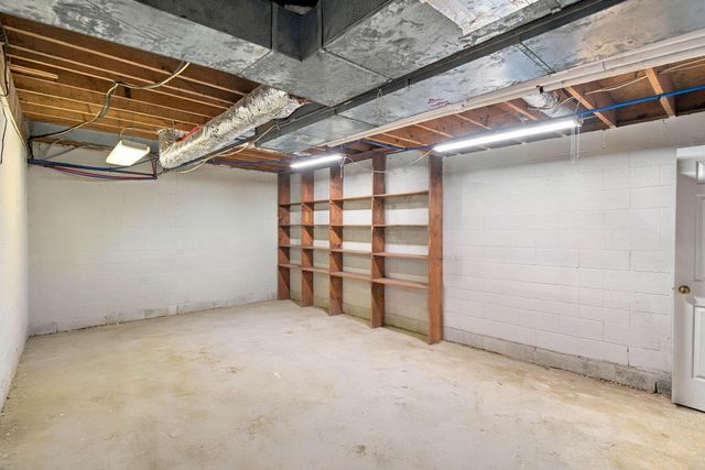 3837 Carleton Drive, Lexington, KY 40510