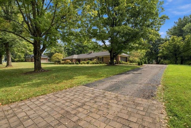 3837 Carleton Drive, Lexington, KY 40510