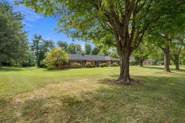 3837 Carleton Drive, Lexington, KY 40510