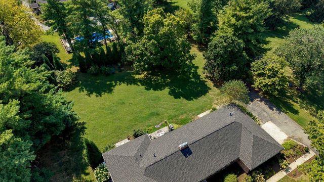 3837 Carleton Drive, Lexington, KY 40510