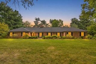 3837 Carleton Drive, Lexington, KY 40510
