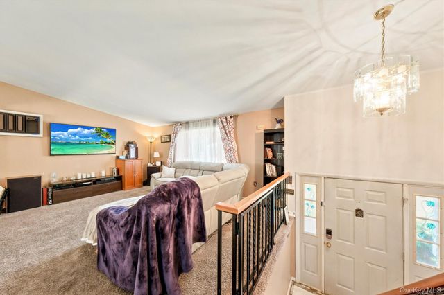 2 Shirley Drive, Patterson, NY 12563