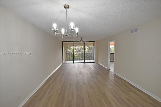 8592 W Sunrise Boulevard 303, Plantation, FL 33322