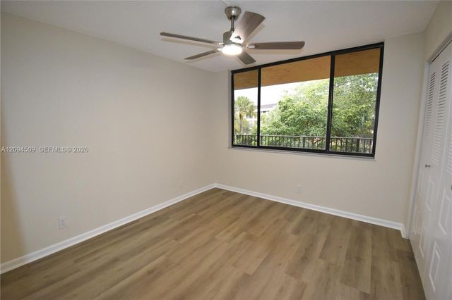 8592 W Sunrise Boulevard 303, Plantation, FL 33322