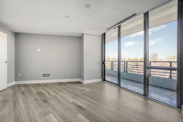 700 Park Regency Place 1207, Atlanta, GA 30326