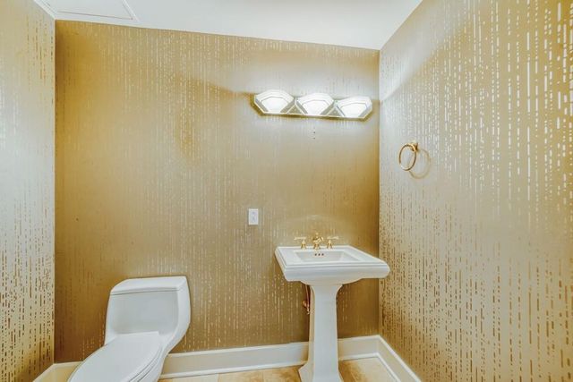 700 Park Regency Place 1207, Atlanta, GA 30326