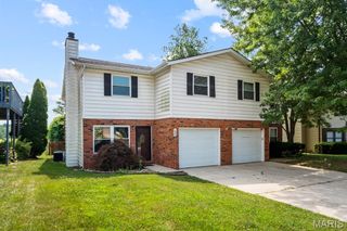 48 Clinton Hill Drive, Swansea, IL 62226