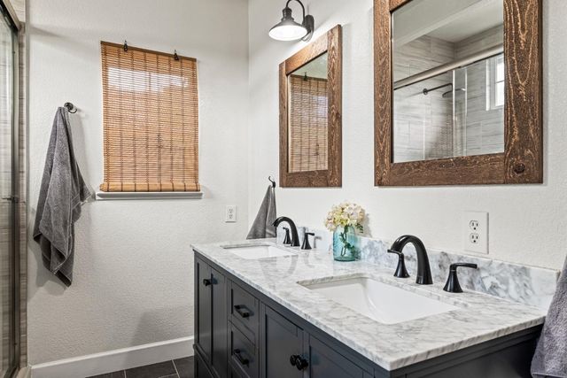 13003 Sweetbriar Ct, Auburn, CA 95603