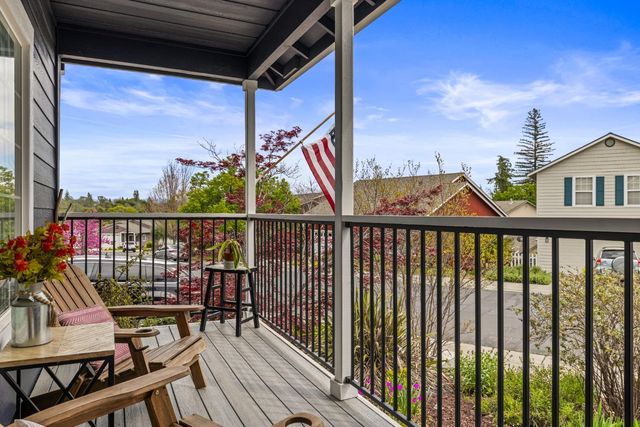 13003 Sweetbriar Ct, Auburn, CA 95603