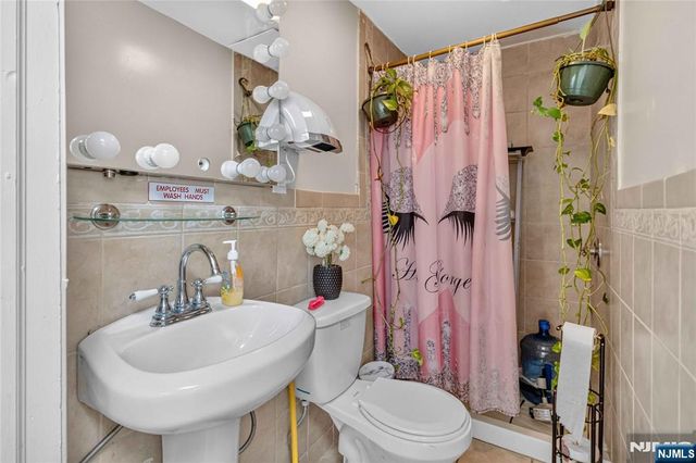 358 Broadway 2, Bayonne, NJ 07002