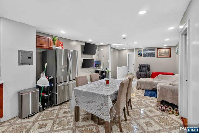 358 Broadway 2, Bayonne, NJ 07002