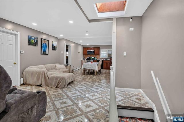358 Broadway 2, Bayonne, NJ 07002