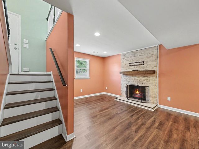 5570 ROWSER DR, Woodbridge, VA 22193