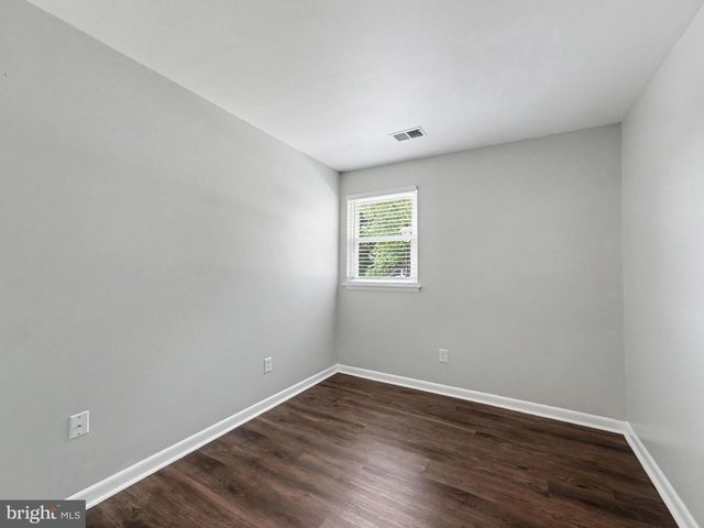 5570 ROWSER DR, Woodbridge, VA 22193
