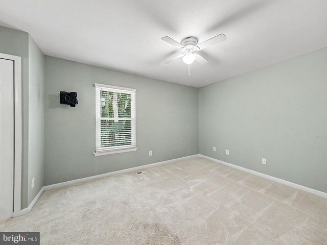 5570 ROWSER DR, Woodbridge, VA 22193