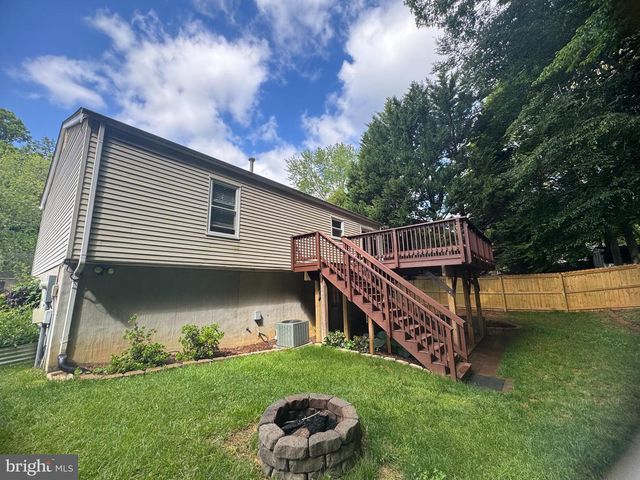 5570 ROWSER DR, Woodbridge, VA 22193