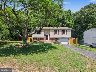 5570 ROWSER DR, Woodbridge, VA 22193