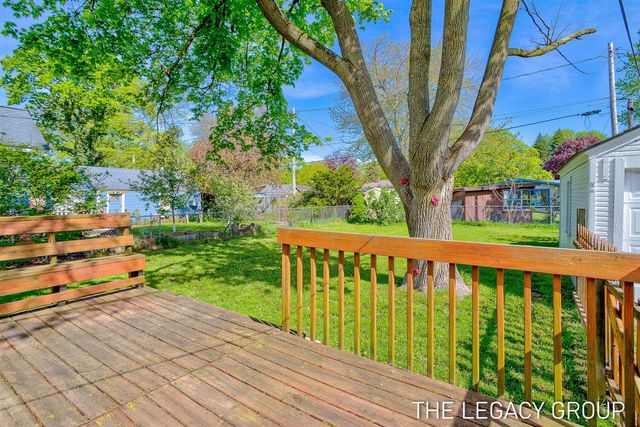 193 E 26th Street, Holland, MI 49423