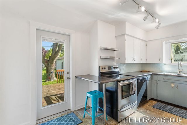 193 E 26th Street, Holland, MI 49423