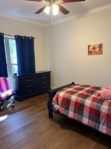 207 Wicklow Dr, Dothan, AL 36303