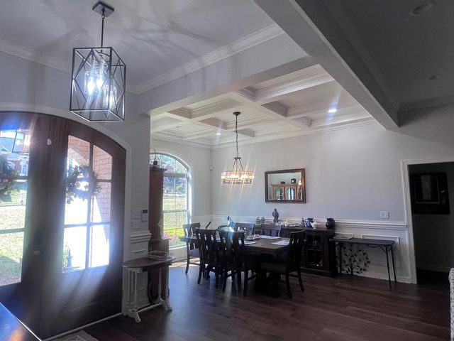 207 Wicklow Dr, Dothan, AL 36303