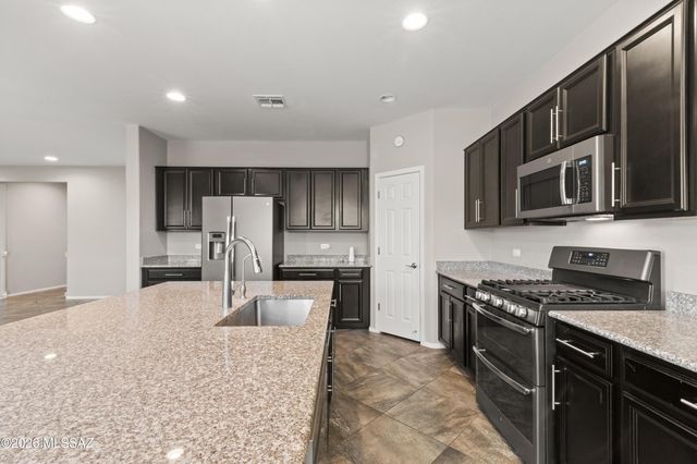 3156 S Three D Court, Tucson, AZ 85713