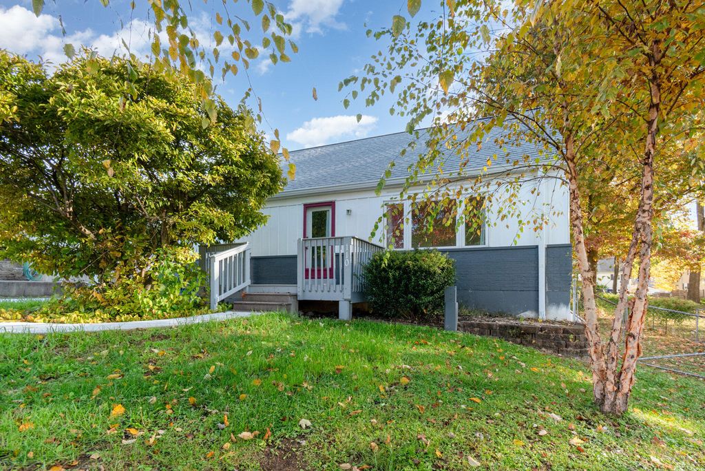 110 Hillside Drive, Florence, KY 41042