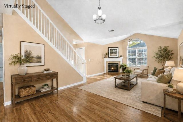 545 Chardonnay Lane, Lewis Center, OH 43035