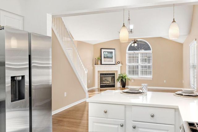 545 Chardonnay Lane, Lewis Center, OH 43035