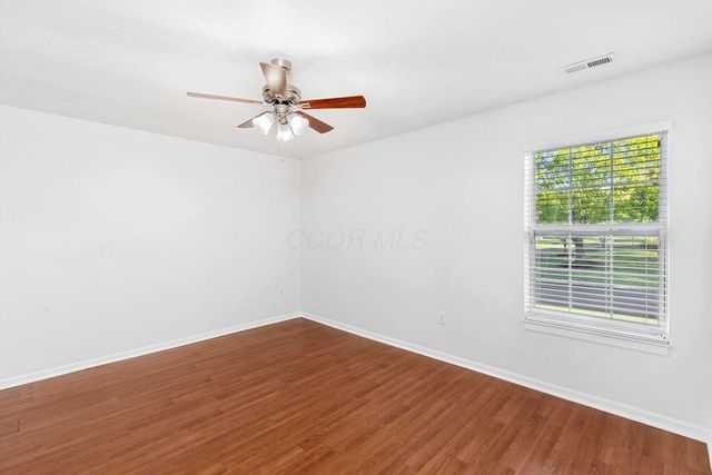 545 Chardonnay Lane, Lewis Center, OH 43035