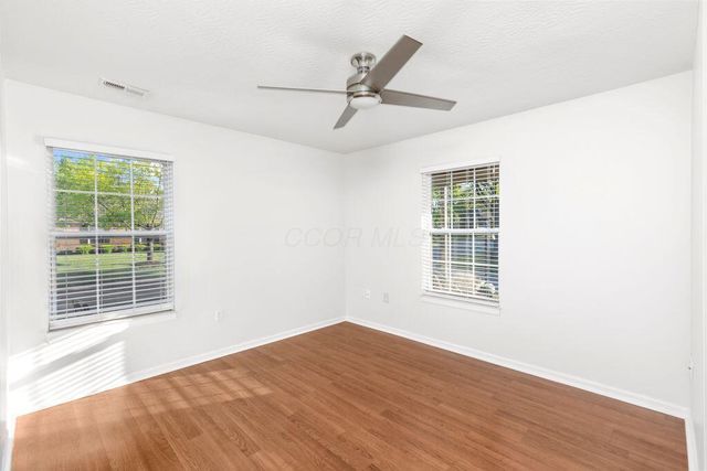 545 Chardonnay Lane, Lewis Center, OH 43035