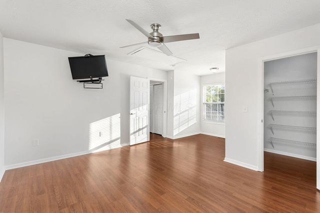 545 Chardonnay Lane, Lewis Center, OH 43035