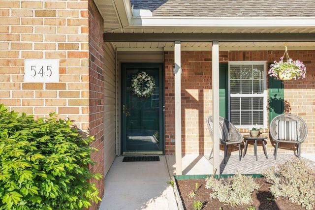 545 Chardonnay Lane, Lewis Center, OH 43035