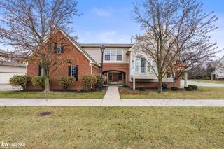 43282 Pendleton Circle, Sterling Heights, MI 48313