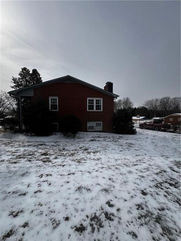 578 Lawrence Ridge, Lewisville, NC 27023