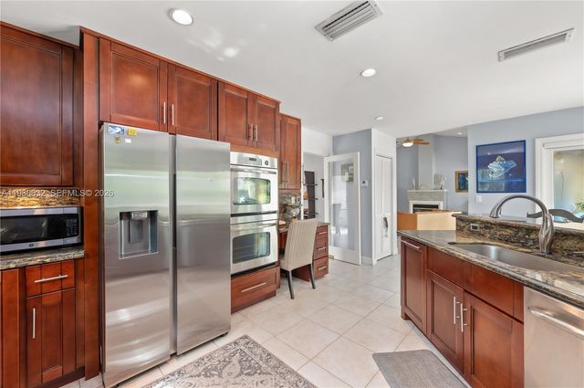 16701 SW 84th Court, Palmetto Bay, FL 33157