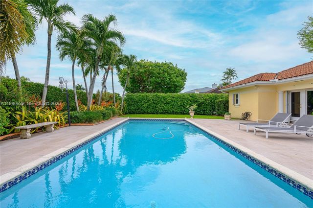16701 SW 84th Court, Palmetto Bay, FL 33157